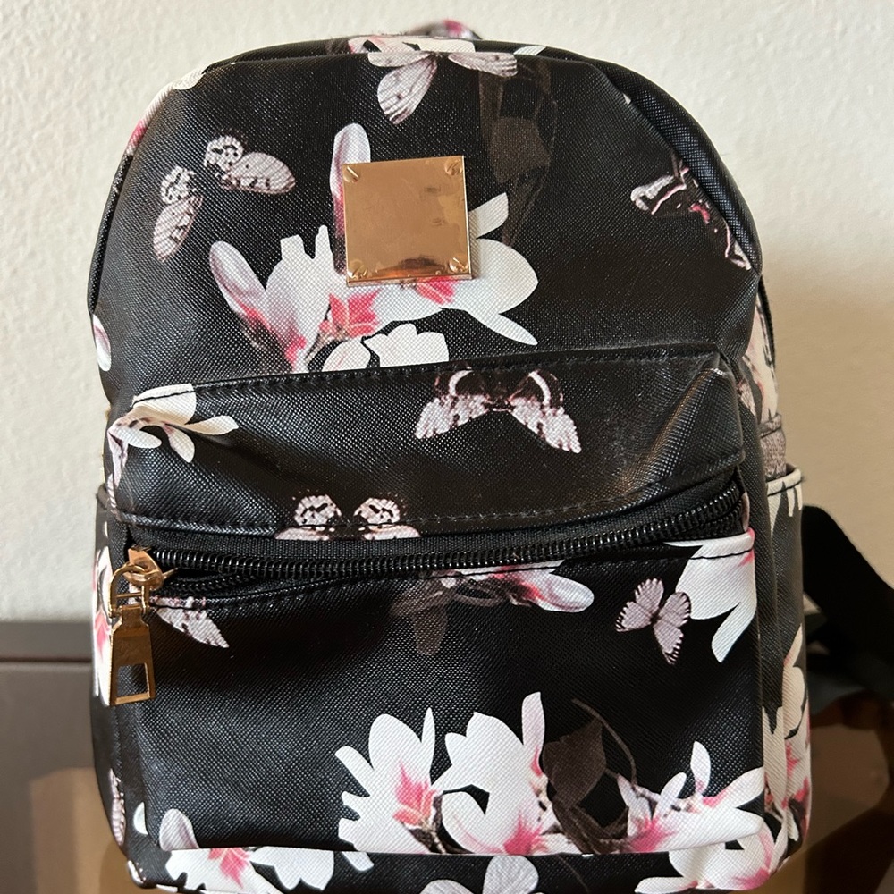 Mini Backpack with Front Pocket - Picture 6 of 6